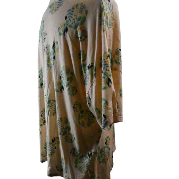 Disney Costco Women's Medium Short Sleeve Shirt Lightweight Oversized - Picture 4 of 5